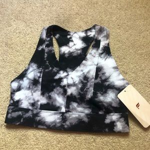 Fabletics Black and White Marbled Sports Bra Size M